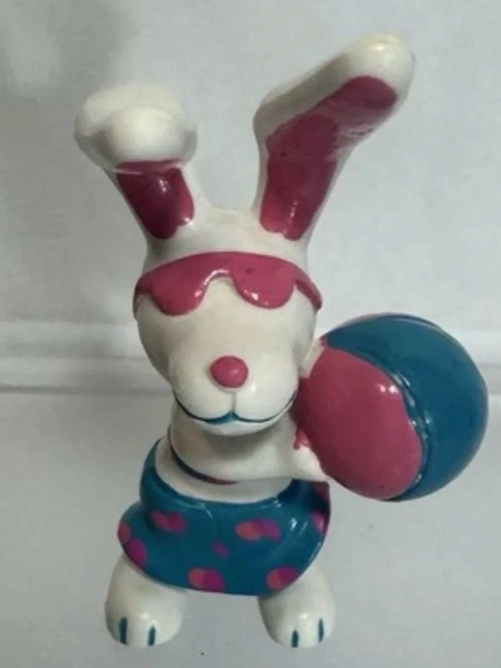 2 Vintage 1989 Applause Beach Bunnies PVC Figures Beach Ball Frisbee